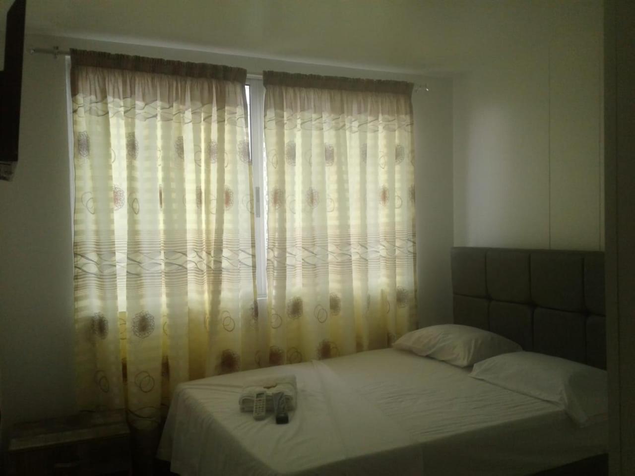 Hostal Piedra Del Sol Floridablanca Exterior foto